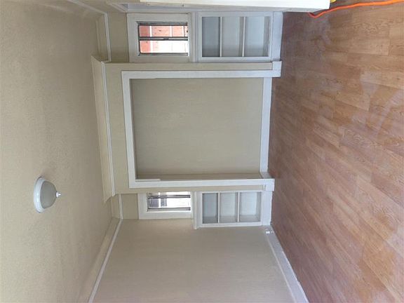 3rd image of 6326 Brynhurst Ave