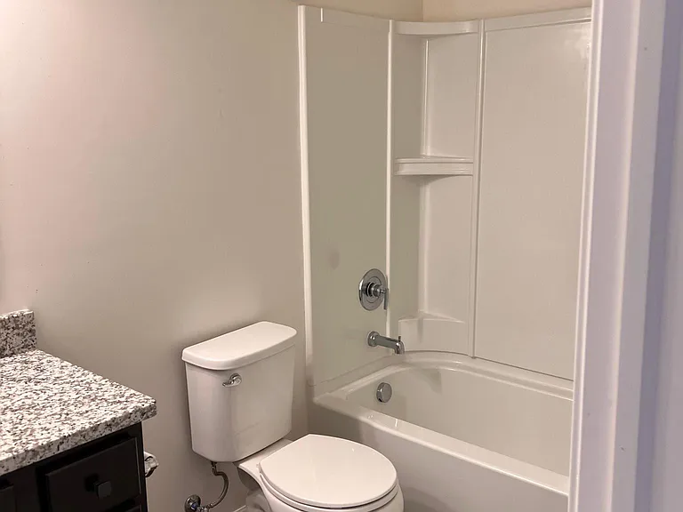 3310 Chapel Hill Dr W — Photo 19