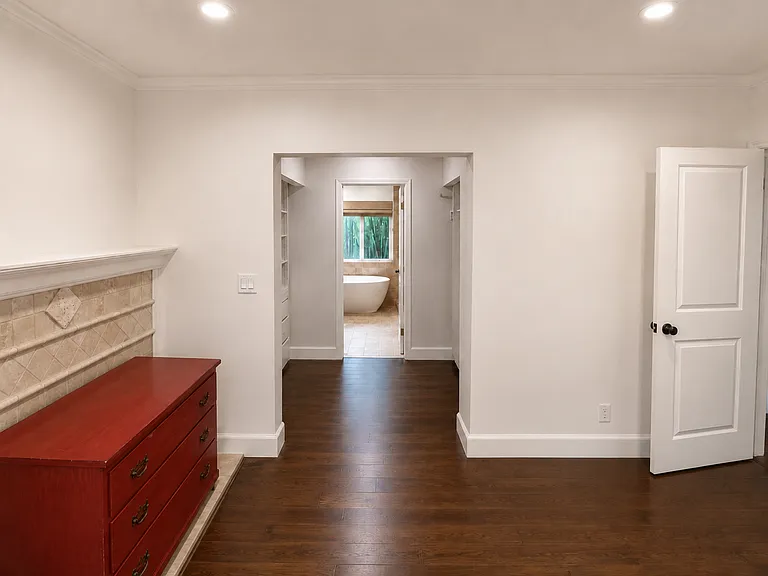 4201 Ensenada Dr — Photo 8