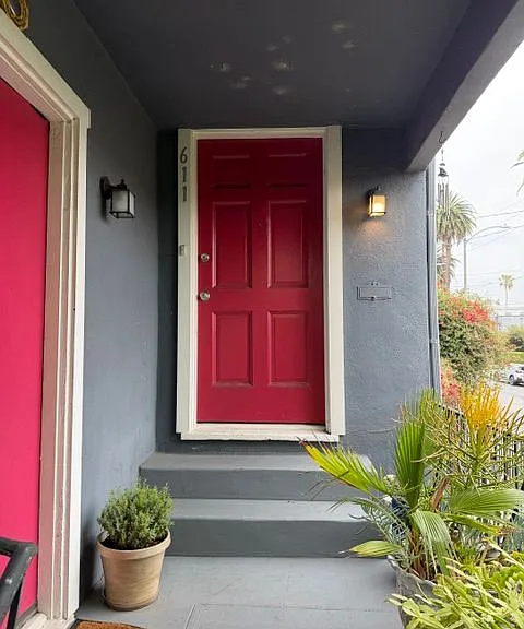 611 N Rampart Blvd — Photo 1