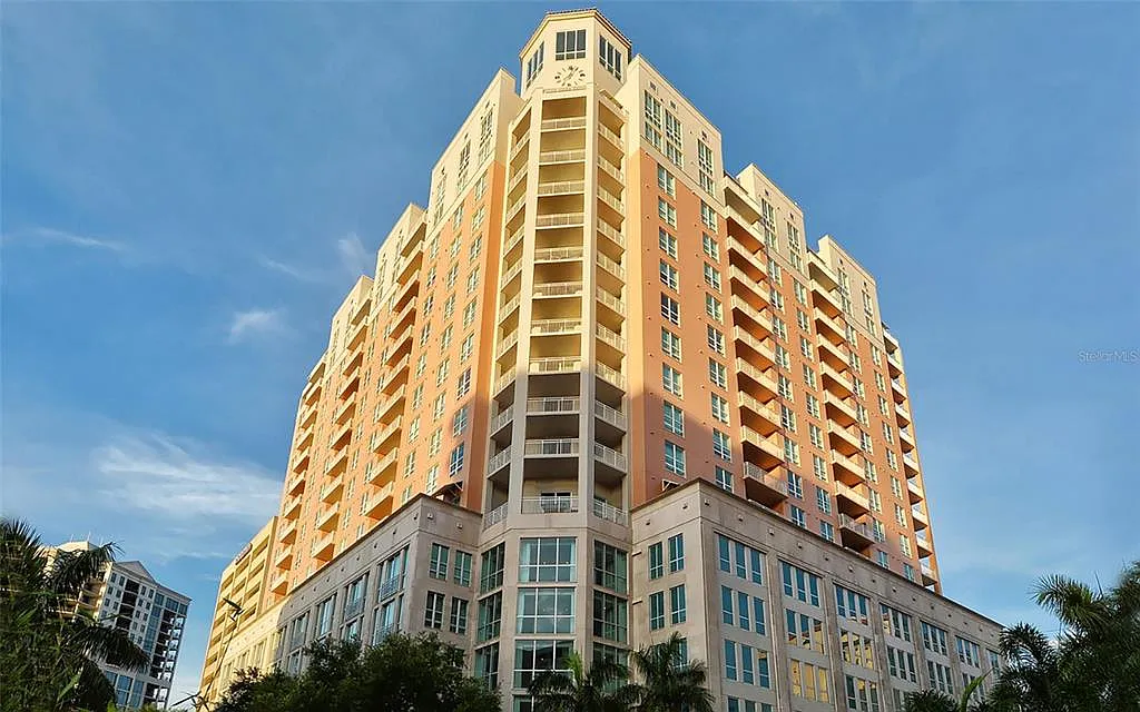 2 bed, 2.0 bath, 1165 sqft, $9,500 — Photo 1
