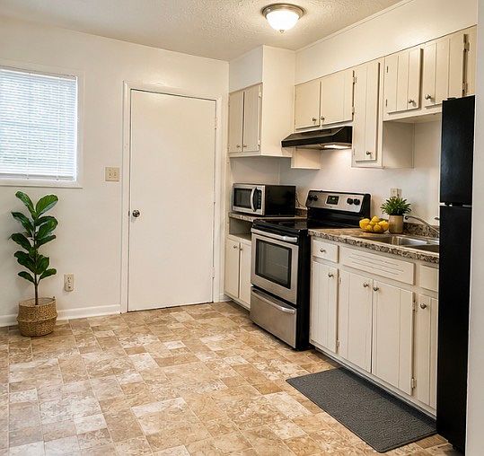 1st image of 1365 Sylvan Rd SW APT 1