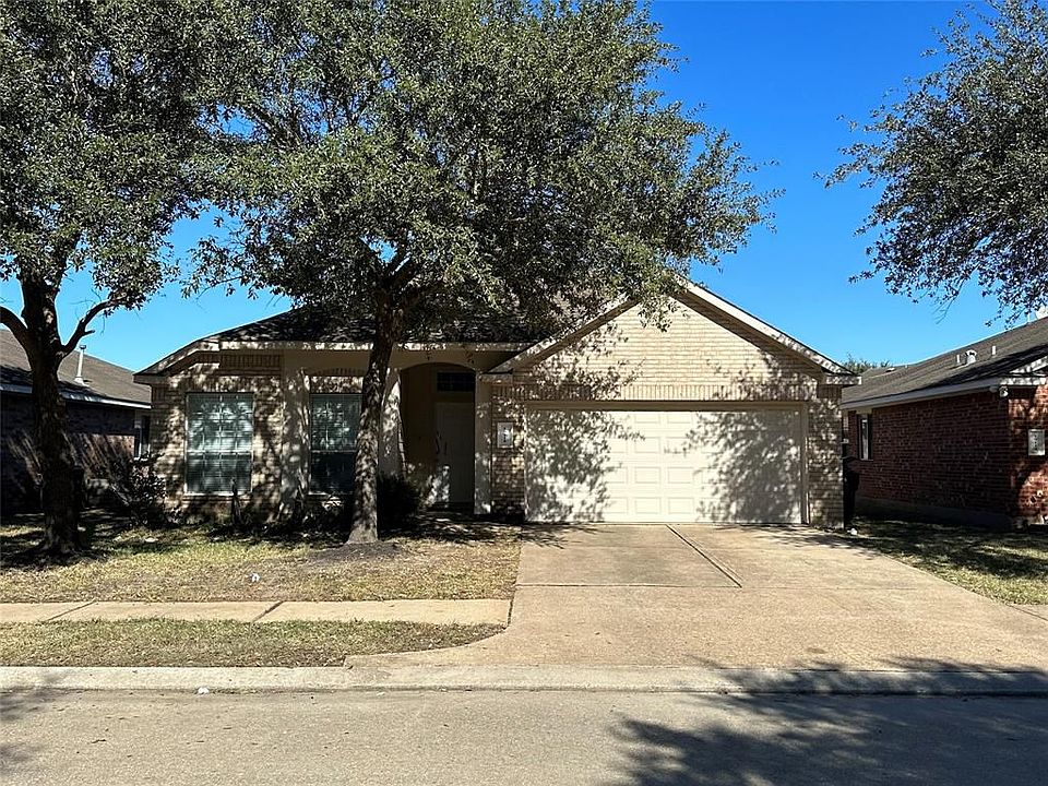 1st image of 19118 Mossy Hedge Ln