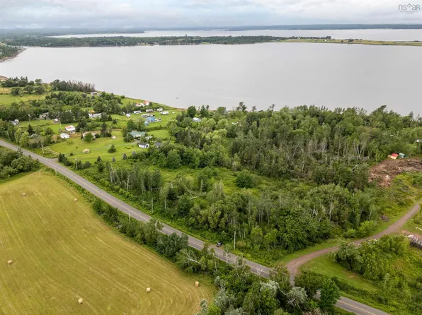 825 Brule Shore Rd, Colchester, NS B0K 1V0