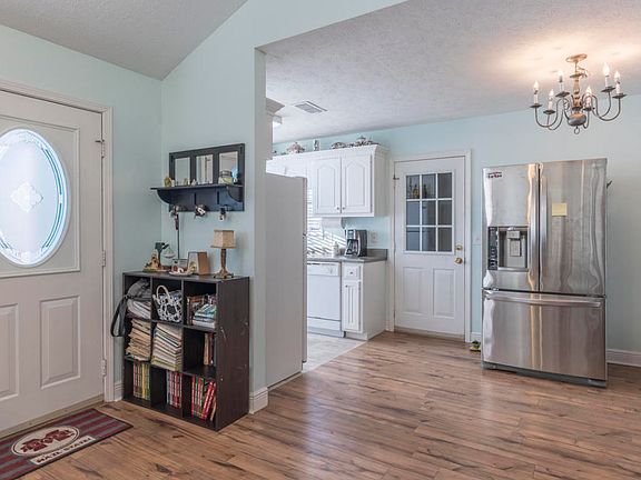 5th image of 207 John Wesley Dr