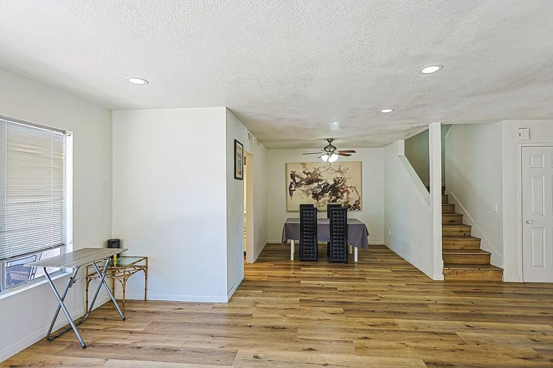 3 bed, 1600 sqft, $3,900 — Photo 3