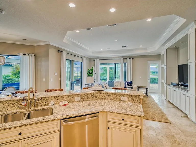 9902 Corso Bello Dr — Photo 21