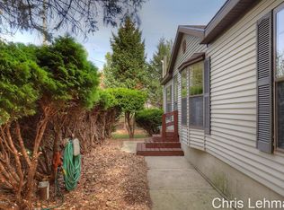 13800 Ritchie Ave NE, Cedar Springs, MI 49319