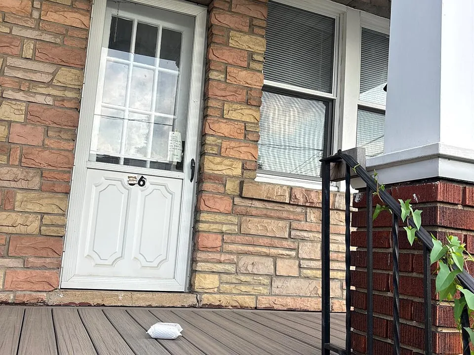 36 Paul St #2