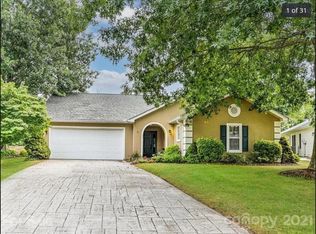 77 Stonebridge Dr, Asheville, NC 28805