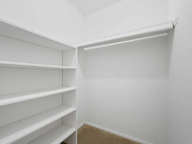 Foxridge Apartment Homes — Photo 154