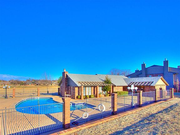 3rd image of 11413 Springhollow Rd APT 707