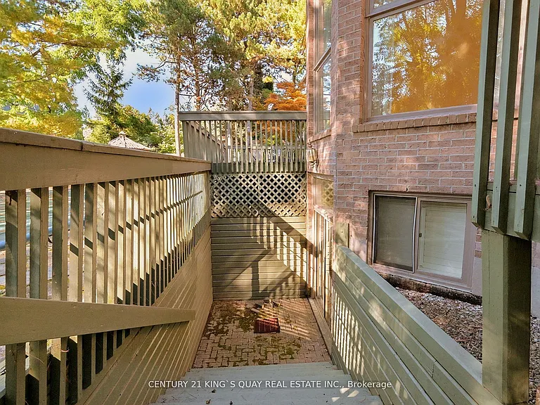 20 Limcombe Dr — Photo 24