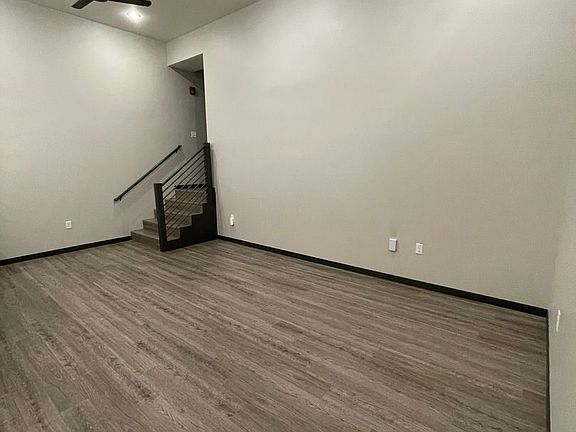 5th image of 403 W Norfolk Ave #205