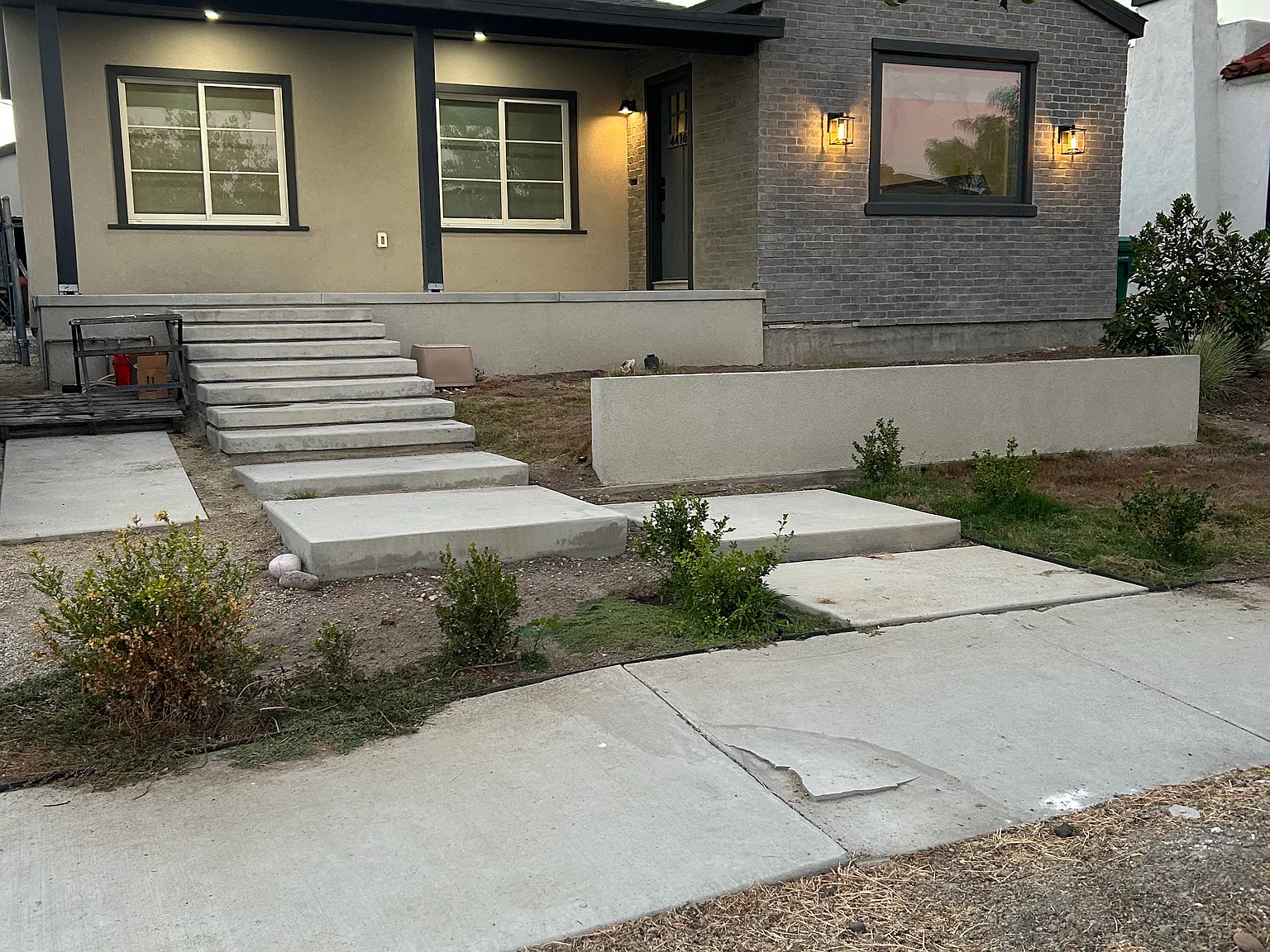 4416 Felton St — Photo 2