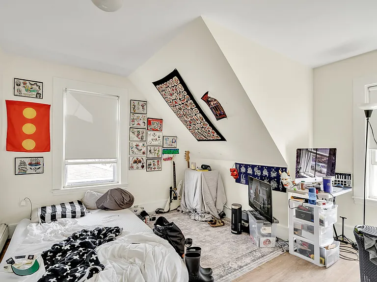 20 Ashford St #20 — Photo 2