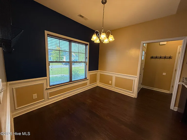 513 New Hanover Trl — Photo 9
