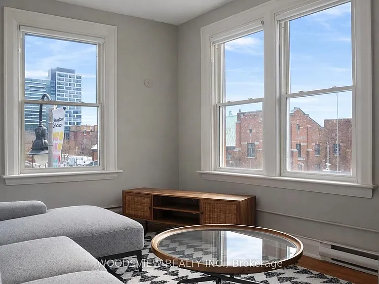 64 Simcoe St N #2 — Photo 3