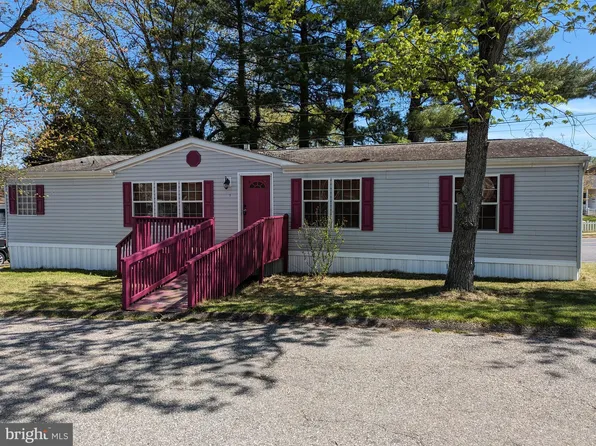 15 S Paula St, Laurel, MD 20724