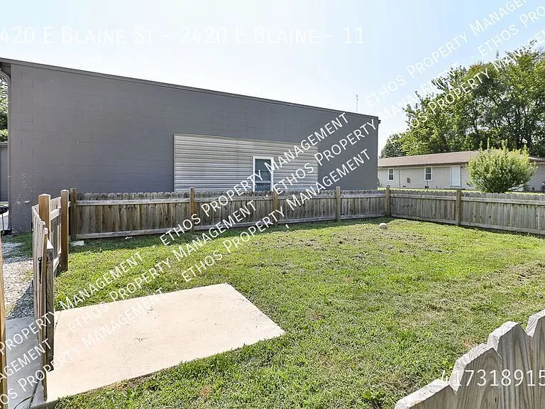 2420 E Blaine St #11 — Photo 15