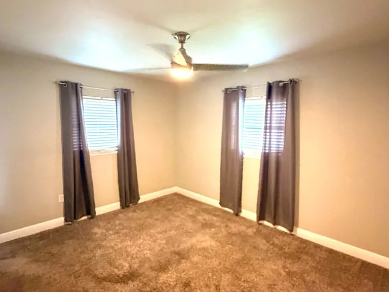 513 Balfour Dr — Photo 14
