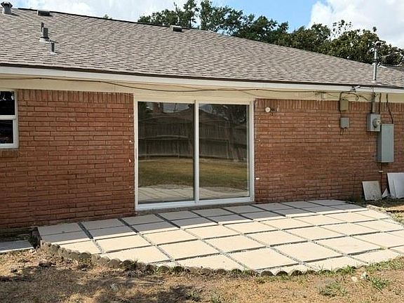 4th image of 9506 Winsome Ln