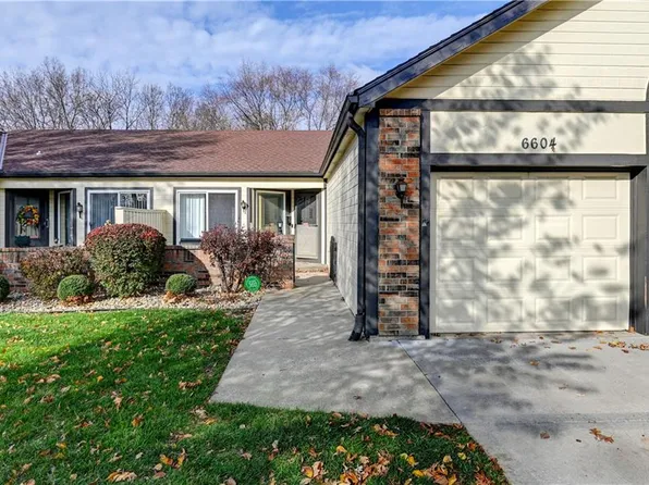 6604 NW Revere Dr, Kansas City, MO 64151