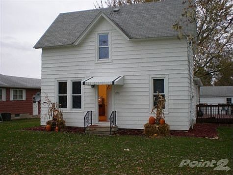 375 2nd St NW Elgin 024