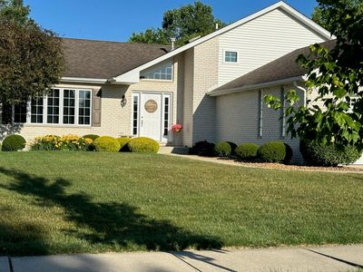 2746 Camelot Dr, Dyer, IN, 46311