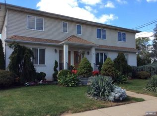 261 3rd St, Saddle Brook, NJ 07663