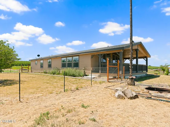 1351 Nass Rd, Granger, WA 98932