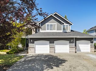 7403 W Country Club Dr, Arlington, WA 98223
