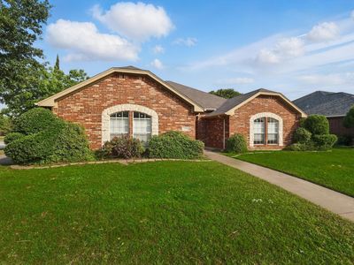 301 Angela Dr, Burleson, TX, 76028
