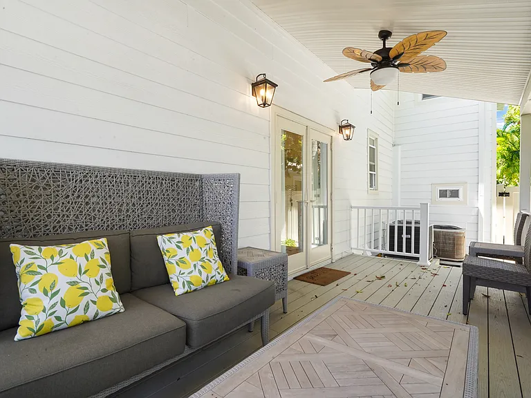 1804 Pass A Grille Way — Photo 46