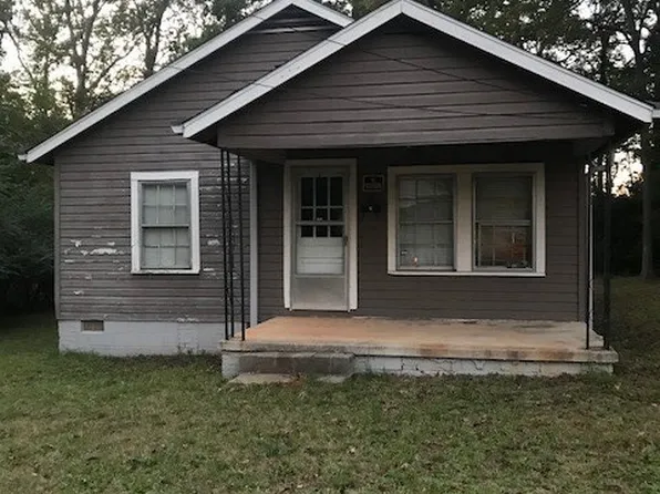 106 Oak St, Belton, SC 29627