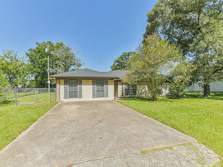 26560 Sorters Rd — Photo 1