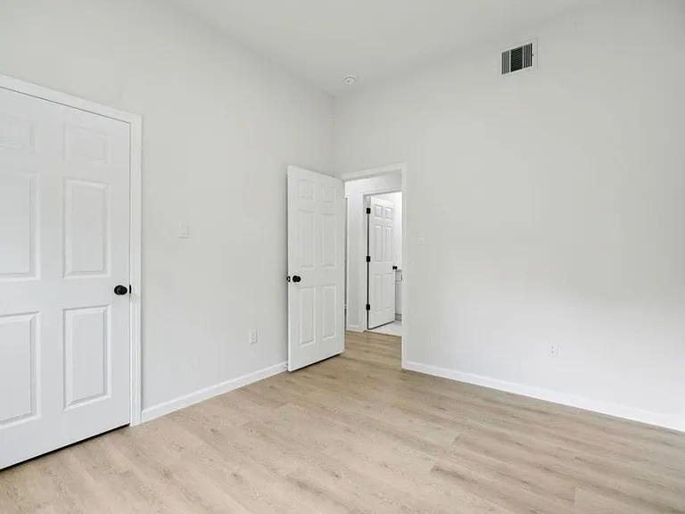 422 New Hampshire St — Photo 7