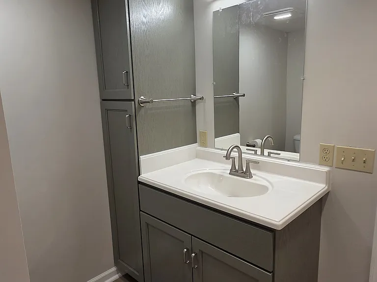1220 Harmony Dr #C — Photo 10