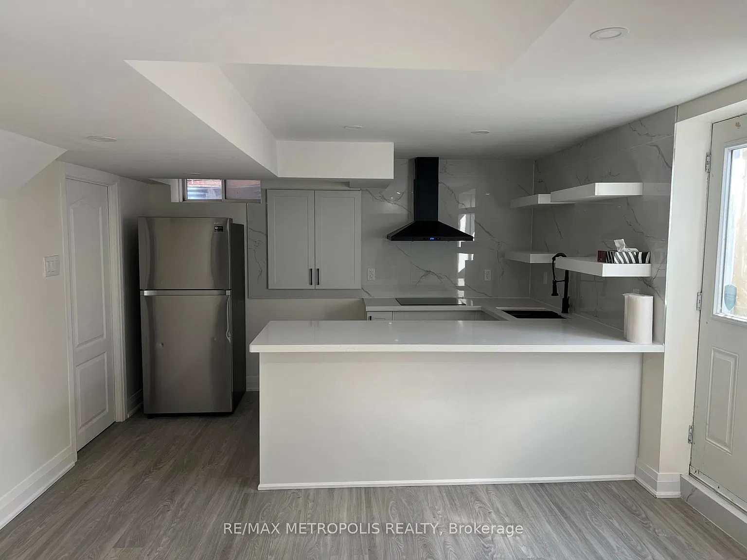 2 bed, $1,900 — Photo 3