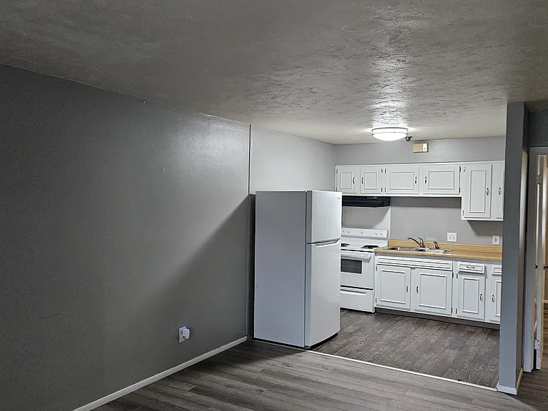 4416 N 62nd St #5 — Photo 8