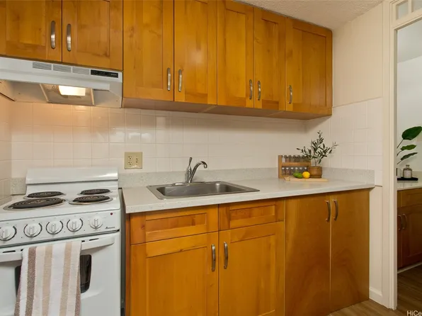 2888 Ala Ilima St APT 609, Honolulu, HI 96818