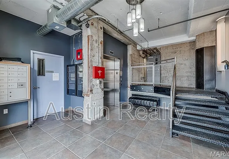 1619 Washington Ave #403 — Photo 12