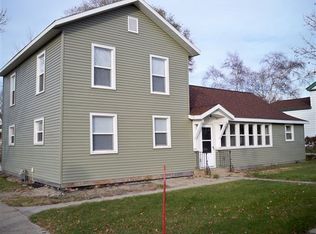 103 E Savidge St, Spring Lake, MI 49456