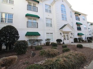 100 Sunset Cir UNIT 102, Greensboro, NC 27408