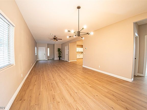 3rd image of 4309 Cottontail Ln