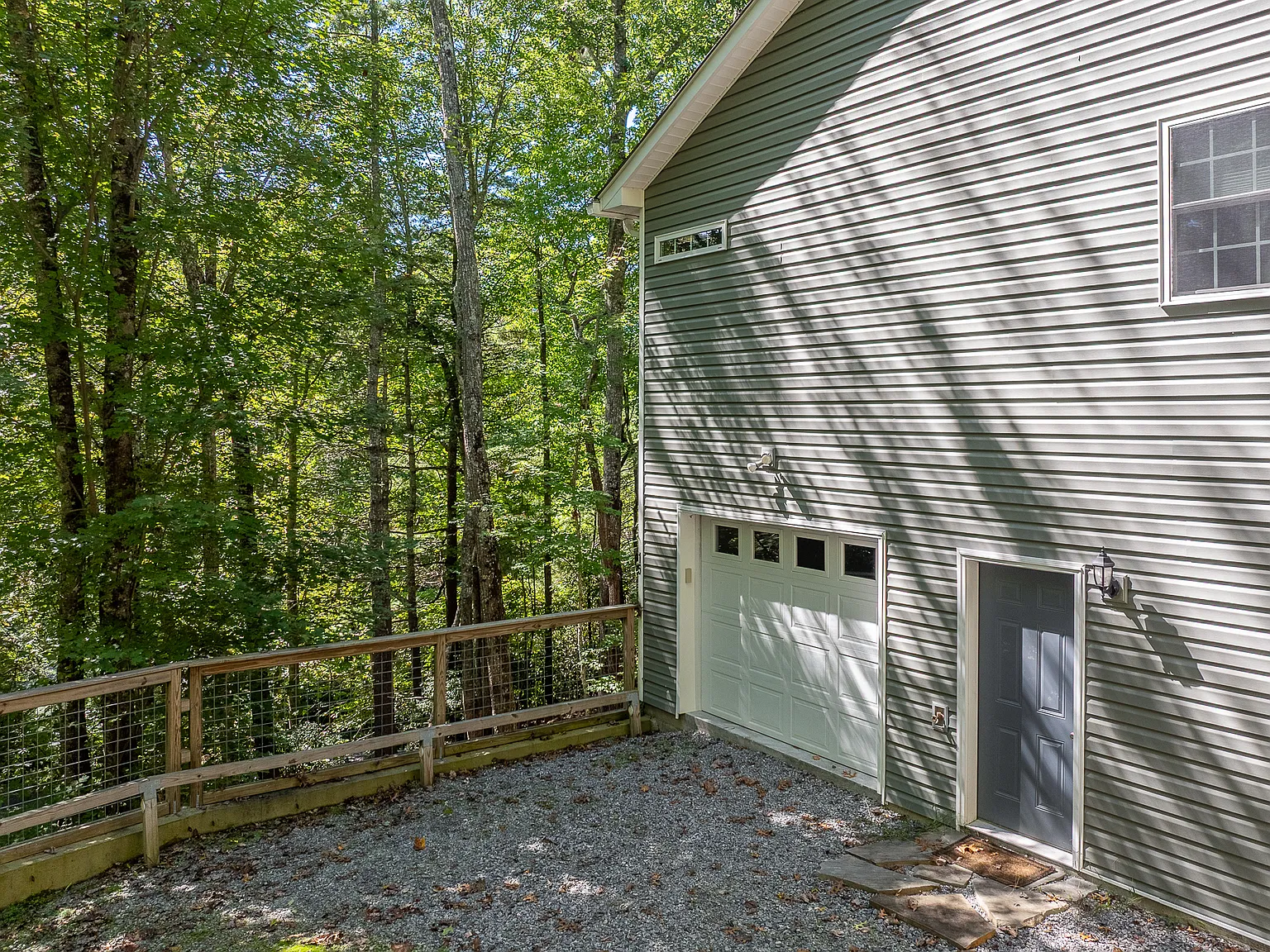 15 Maplewood Drive - 1 — Photo 3