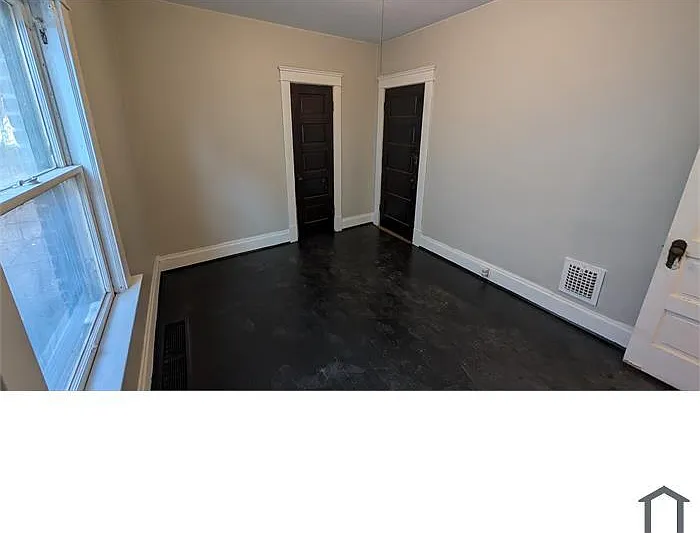 2787 E 127th Cleveland, OH 44120 - 1 — Photo 2