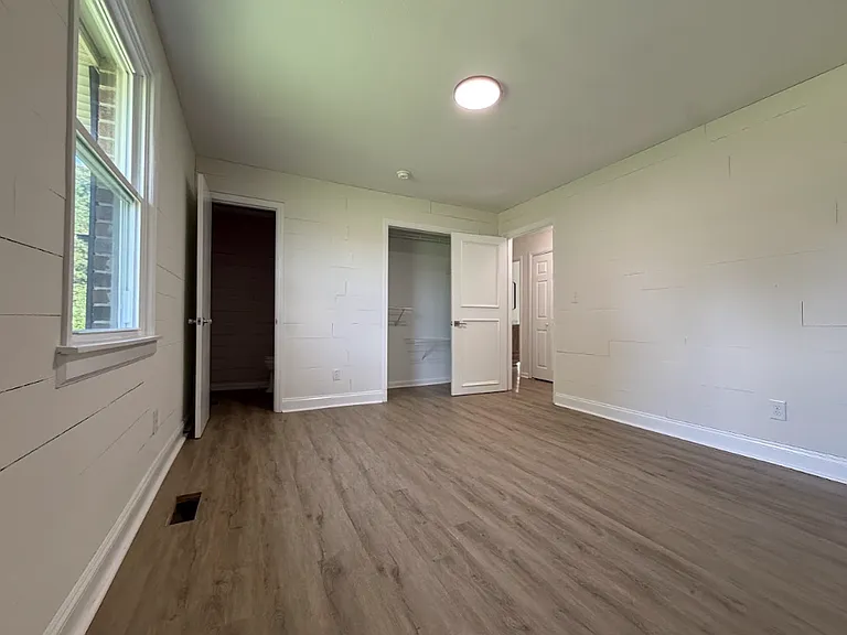 6815 Cooks Ave — Photo 12