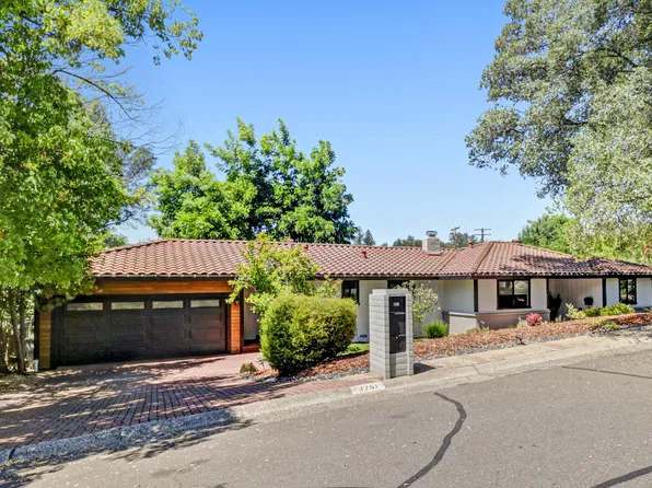 3751 Dell Rd, Carmichael, CA 95608