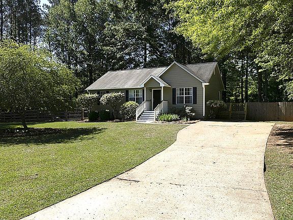 2nd image of 1306 Davis Mill Rd S